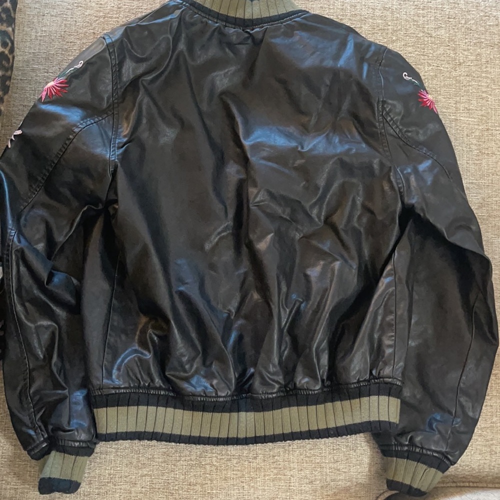 Super Cute Pleather Jacket With Multicolored Flor… - image 7